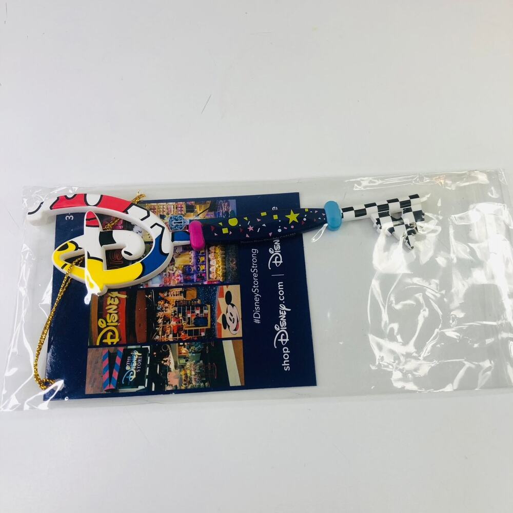 2020 Disney Store Cast Member Key Disney Store Strong Imagination Key Sealed